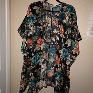 Black floral kimono